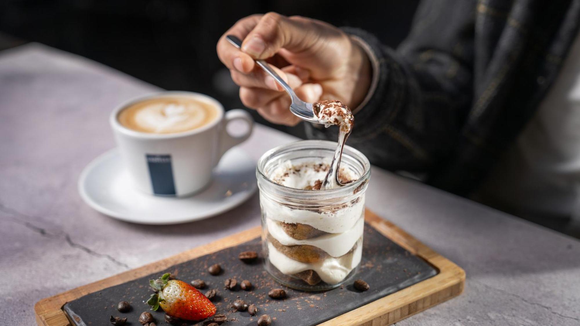 The Abdali Boulevard Hotel Amã Exterior foto A chocolate parfait