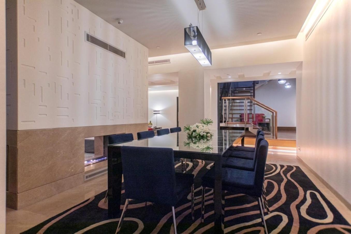 The Abdali Boulevard Hotel Amã Exterior foto The interior of a suite at the hotel
